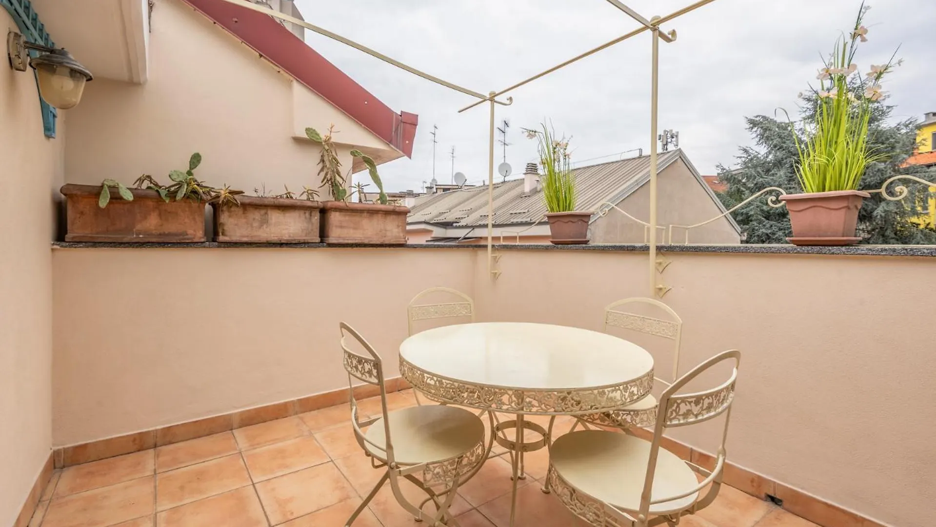 Via Delle Abbadesse 50 4 Pax Wi-Fi Apartment Milan Italy