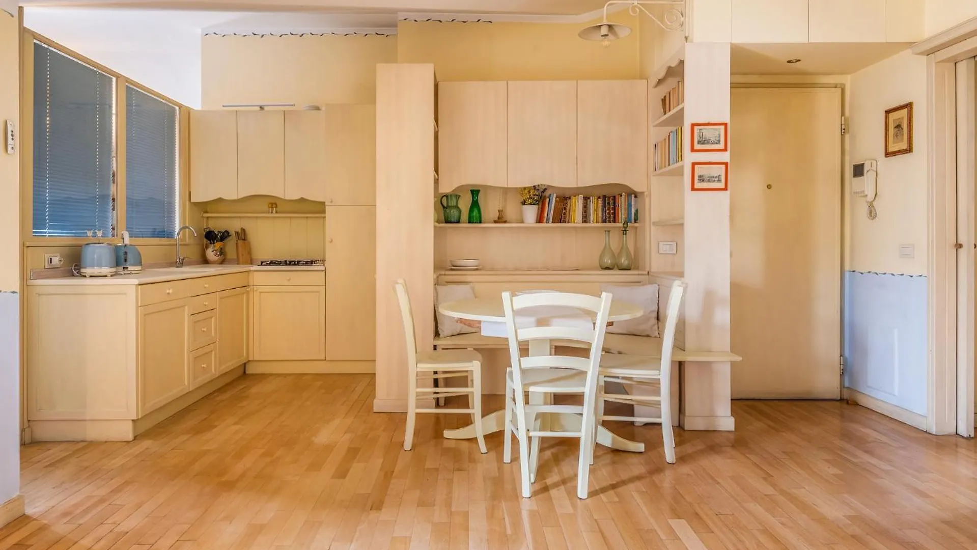 Via Delle Abbadesse 50 4 Pax Wi-Fi Apartment Milan Italy