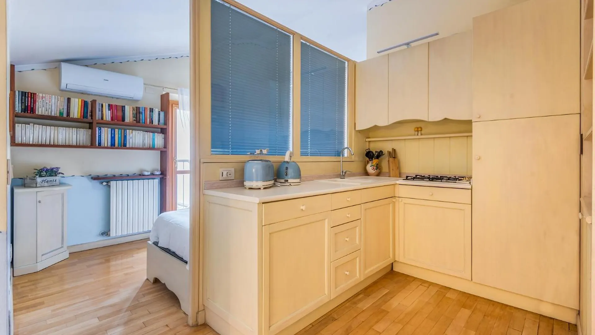 Via Delle Abbadesse 50 4 Pax Wi-Fi Apartment Milan Italy